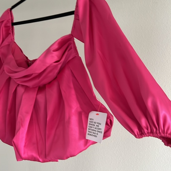 ASOS Luxe Peplum off the shoulder top! Super cute and comes with tickets - Picture 4 of 4